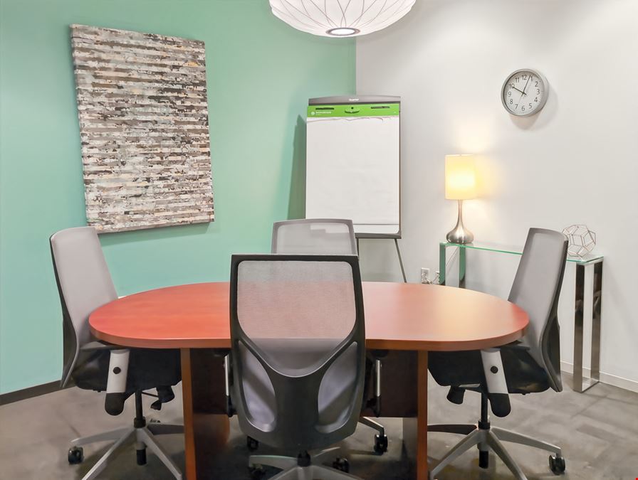 TX, Bee Cave - Hill Country Galleria