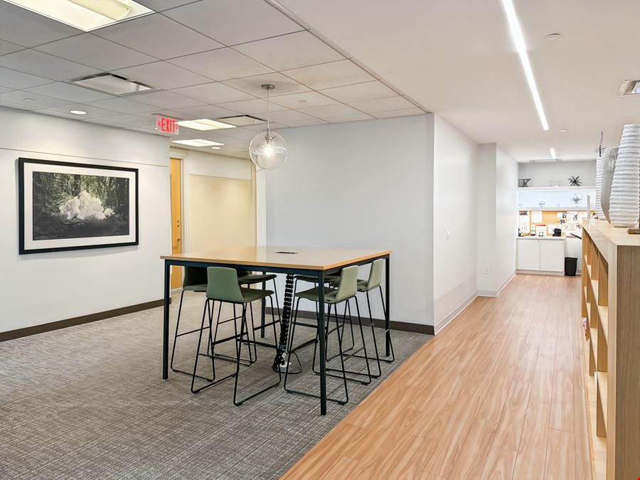 Regus - Philadelphia - One Liberty Place