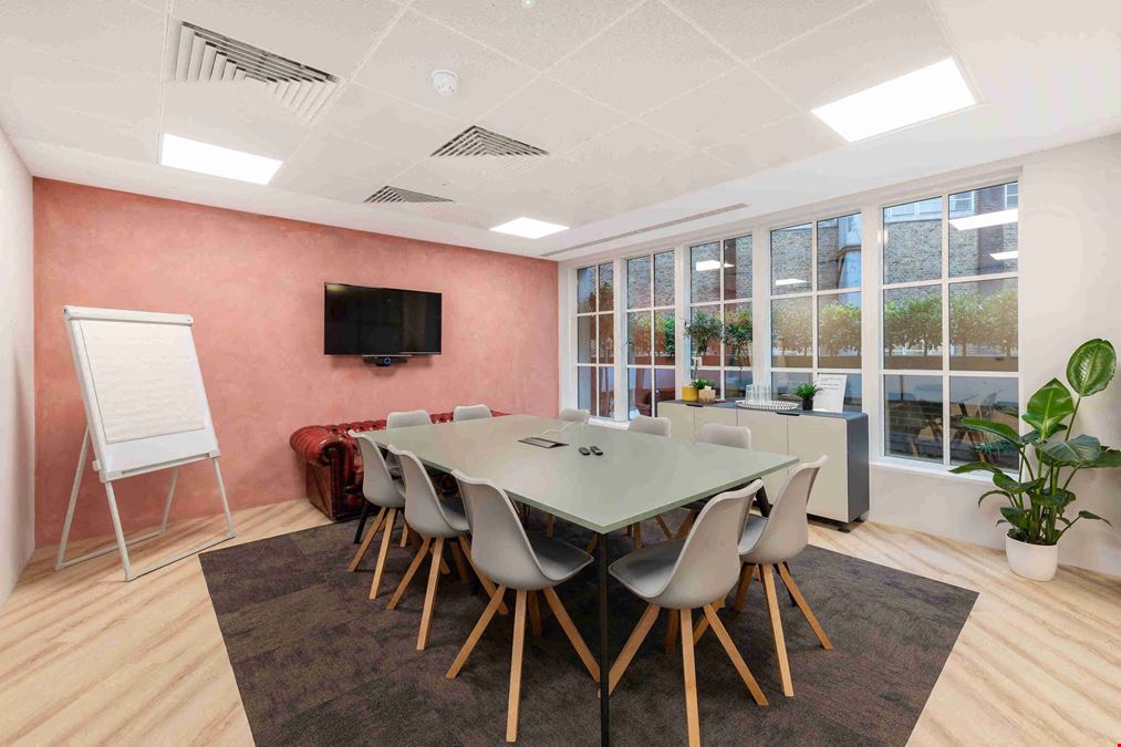 Rivvia Covent Garden