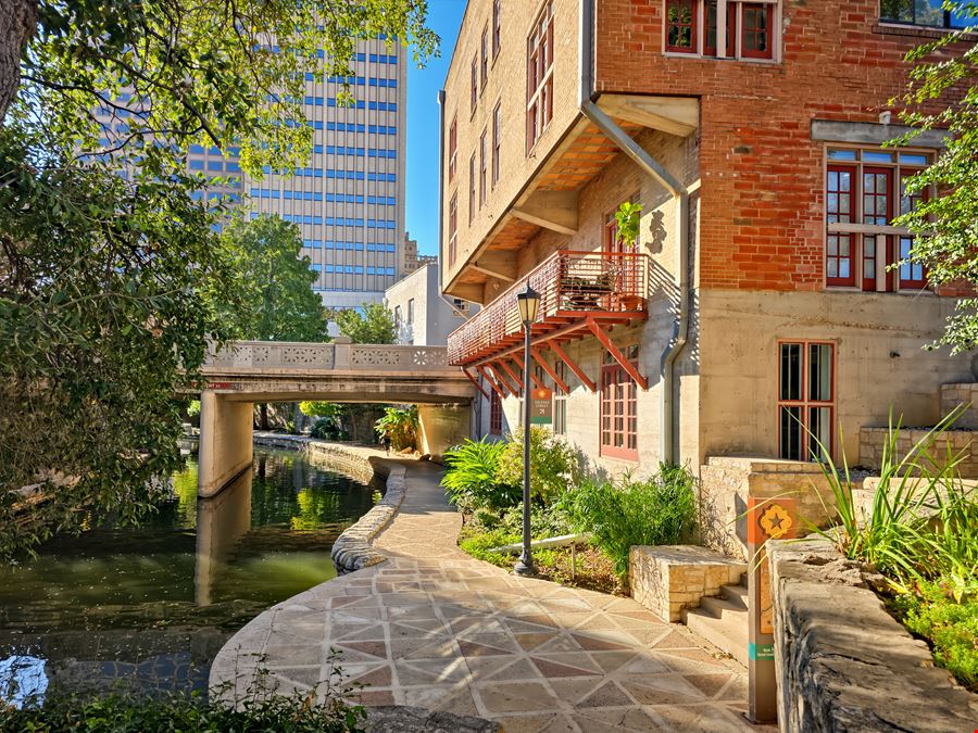 TX, San Antonio - Soledad St