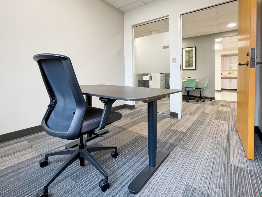 WA, Seattle - 5th Ave NE