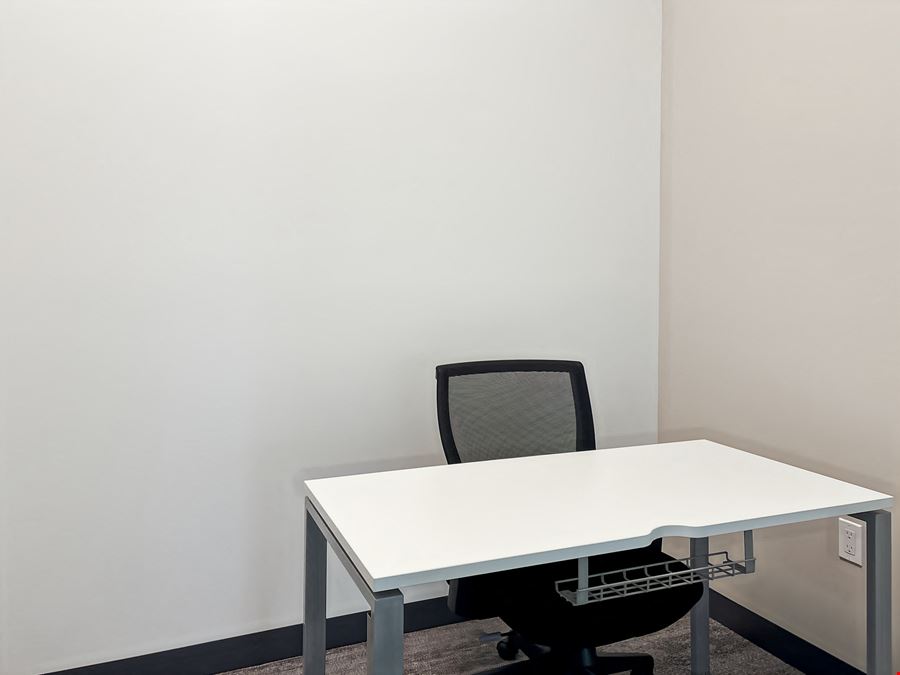 NY, Astoria - 36th Avenue