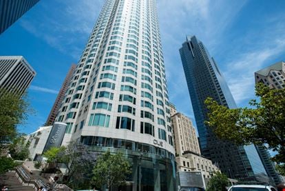 Regus - US Bank Tower