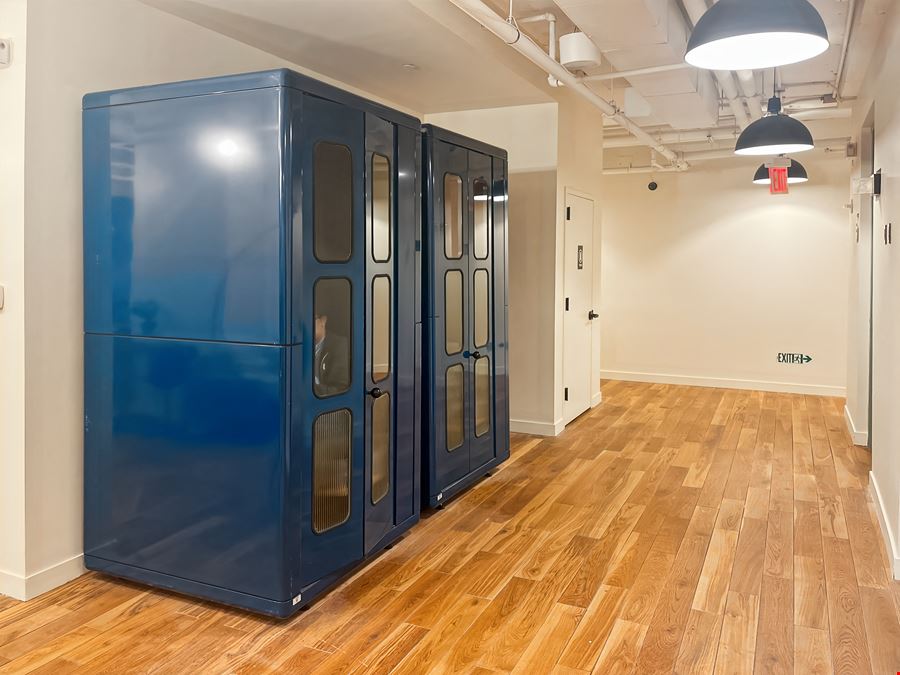 NY, New York - Met Tower