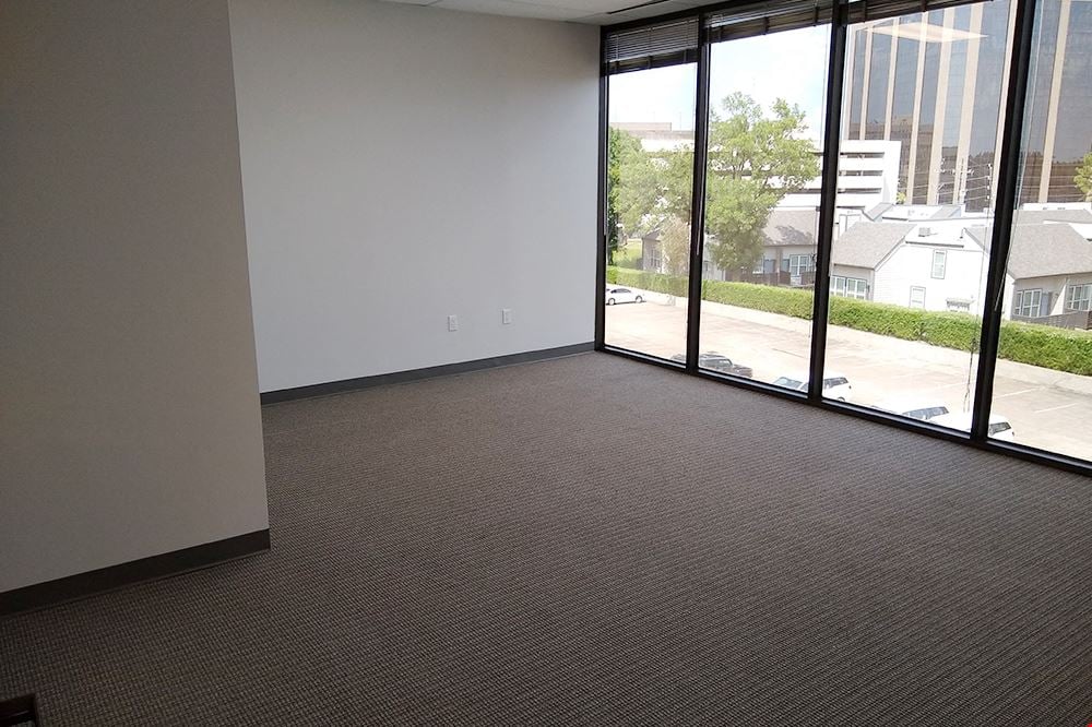 Workstyle Flexible Spaces - 7676 Hillmont