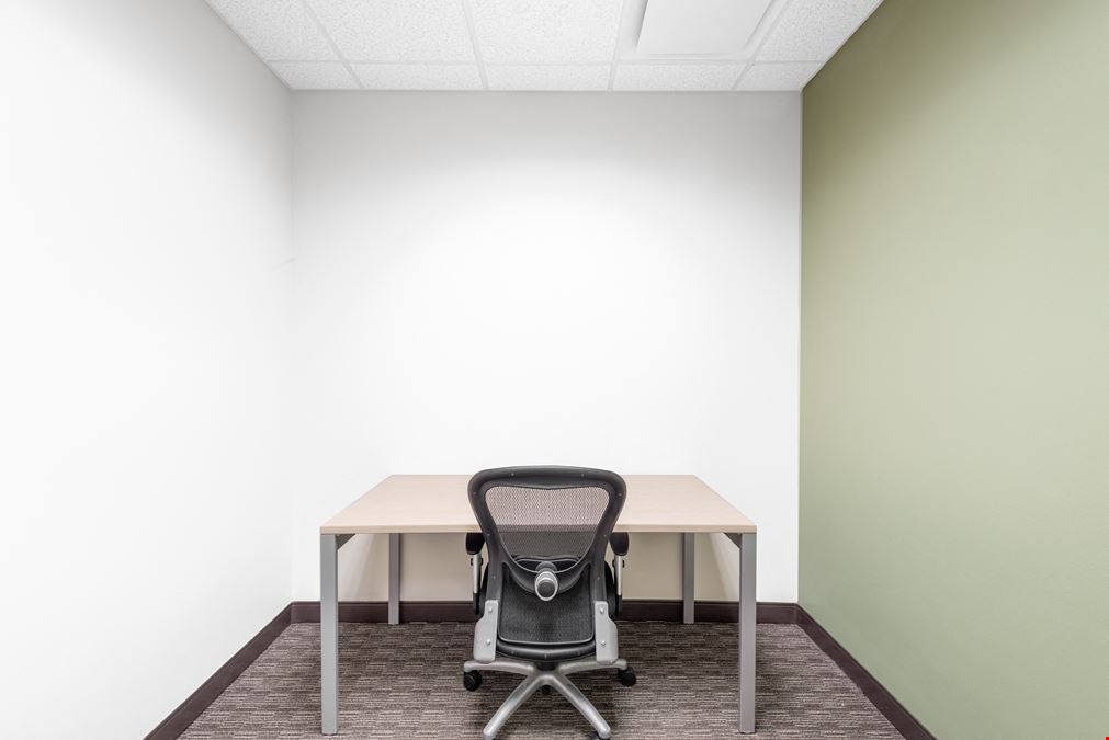 Regus - Ann Arbor – South State Commons