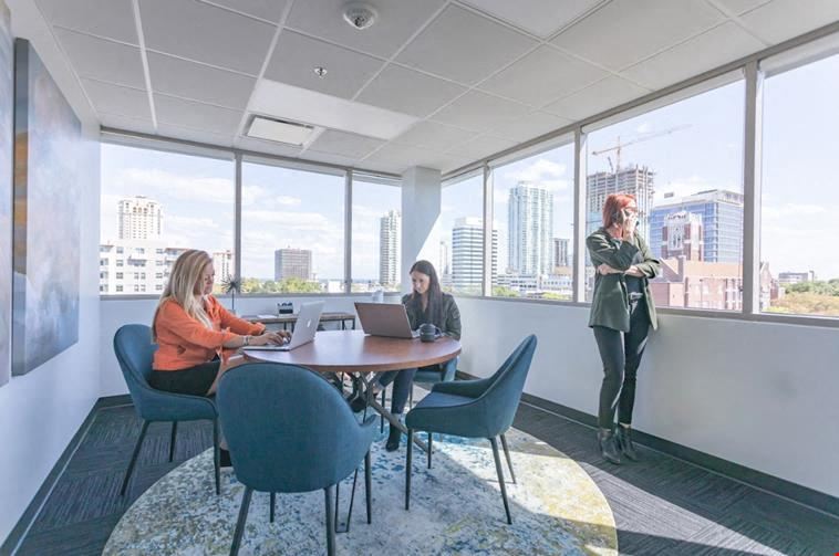 Huddle Room
