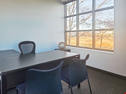 Regus - Fayetteville - Main Street Office Center