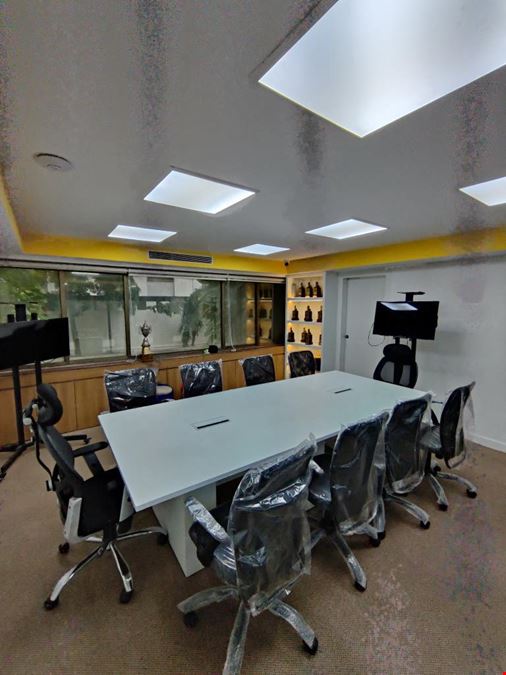 Community Coworks  - Solitaire Corporate Park