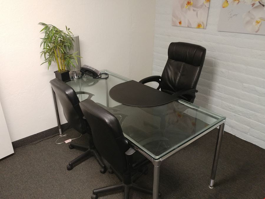 Plaza Executive Suites at Biltmore