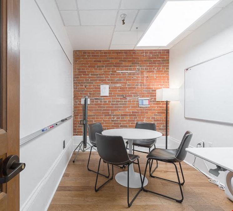 Huddle Room