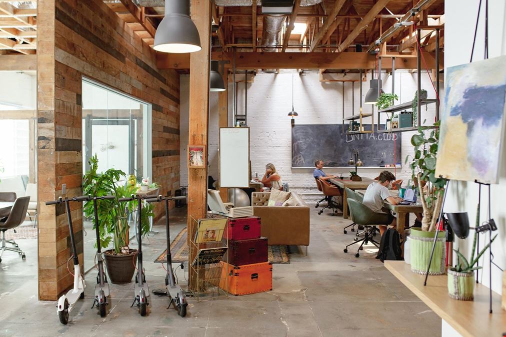 Unità Club Hermosa Beach