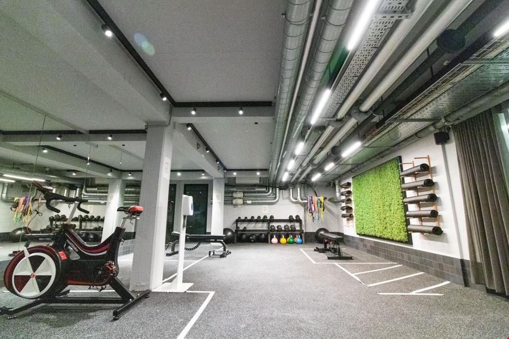 Kitt - Crane Building