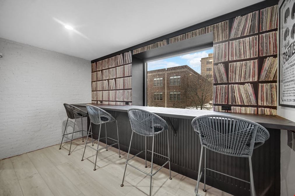 Huddle Room