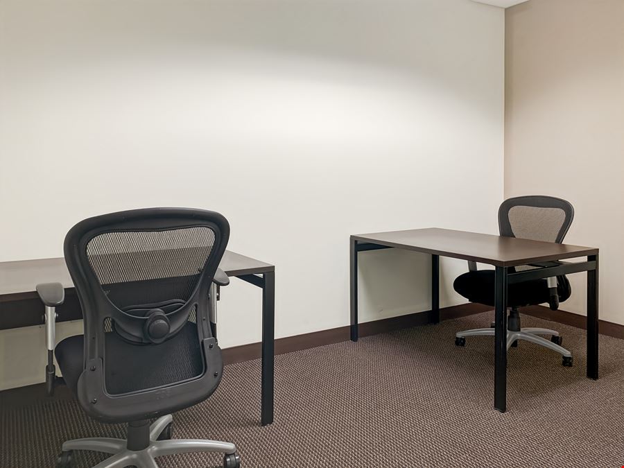 Regus - Dearborn