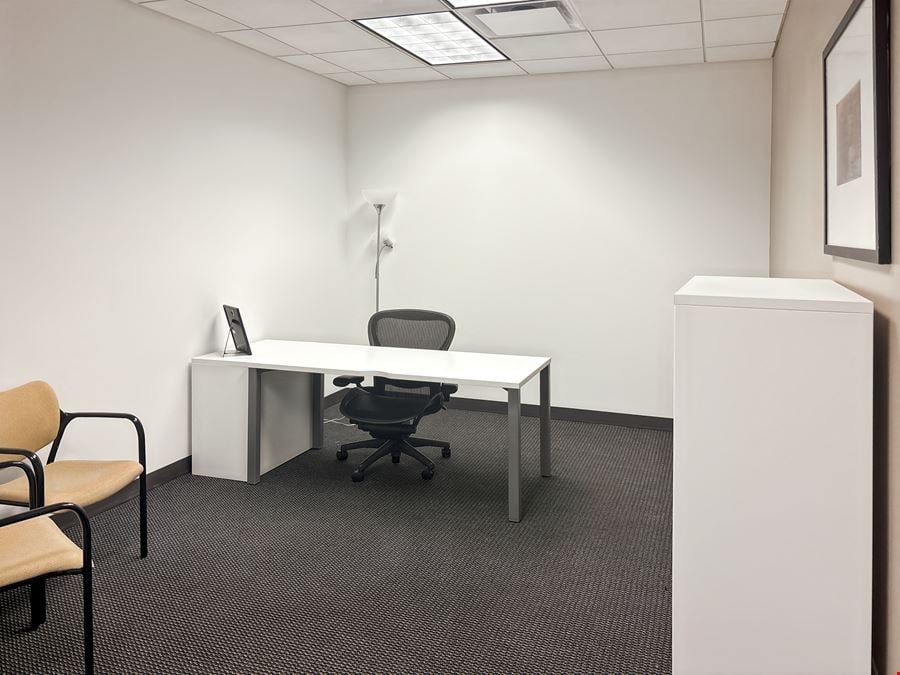 Regus - Beachwood - Chagrin Highlands