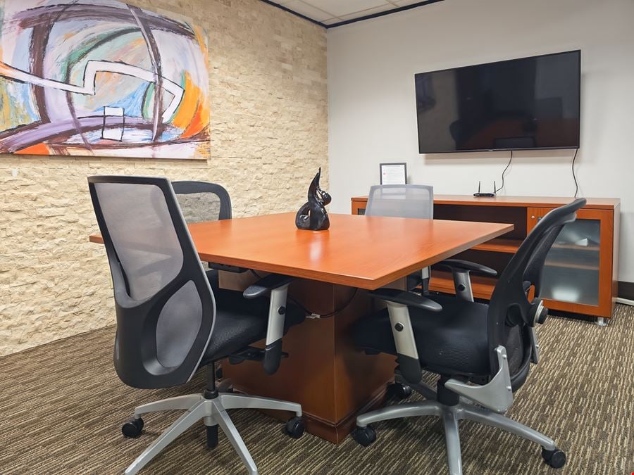 TX, Addison - The Madison