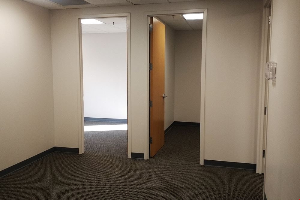 Workstyle Flexible Spaces - 3205-3231 North Wilke Road