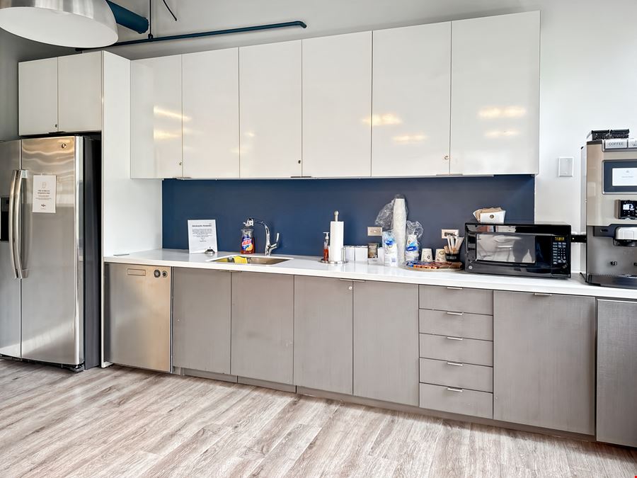 MD, Bethesda - Wisconsin Ave