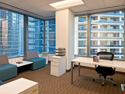 Regus - Miami - Wells Fargo Plaza