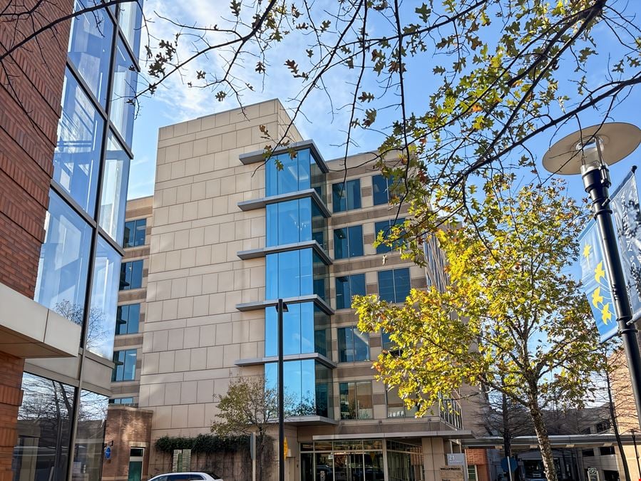 Regus - The Woodlands - Waterway