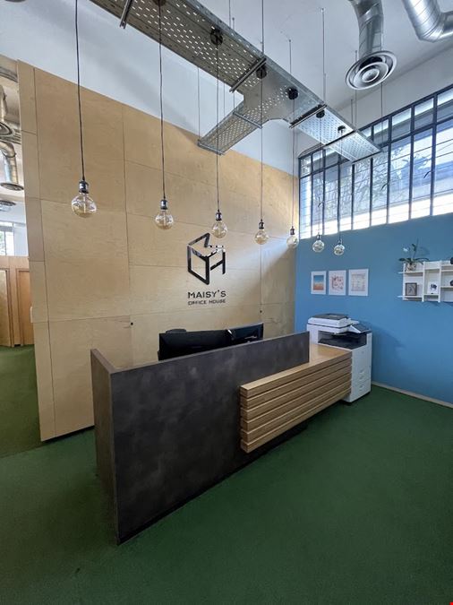 Maisy's Office House