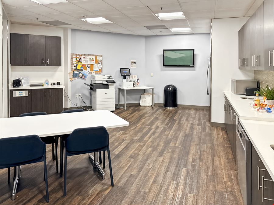 CA, Roseville - Douglas Blvd