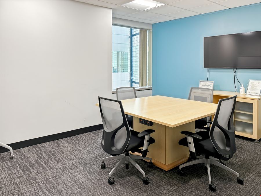 MI, Troy - Troy Liberty Center