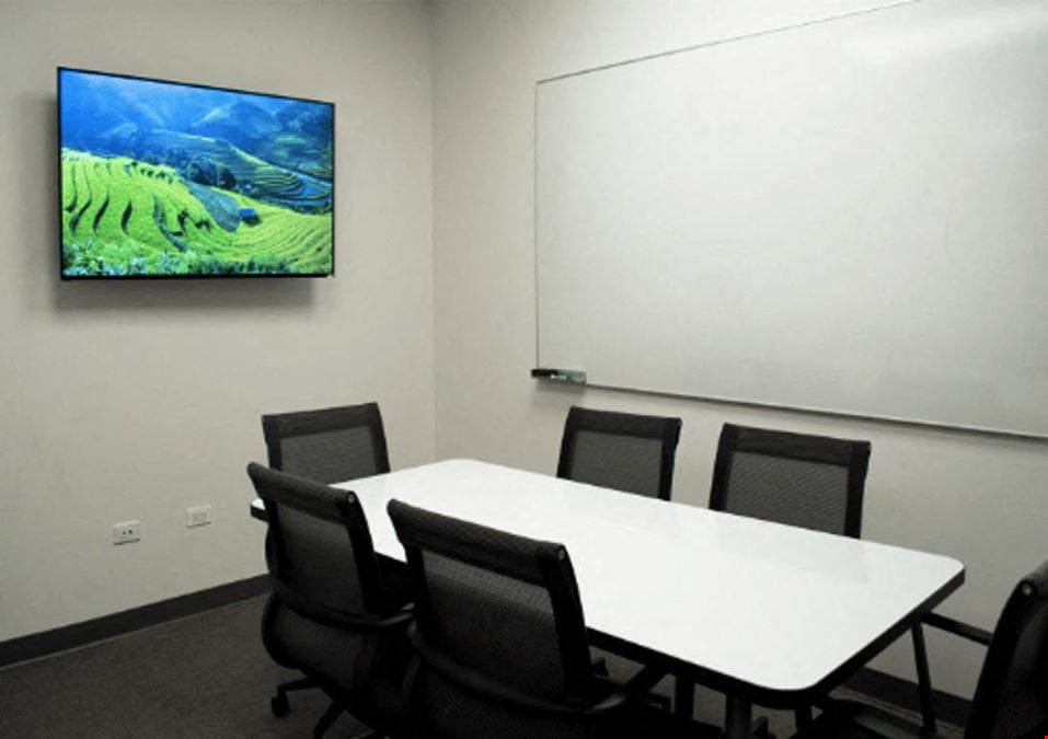 Guanella Meeting Room for 6 people