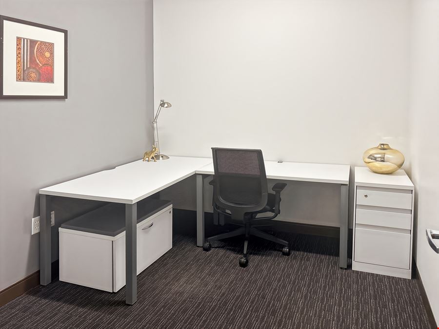 AZ, Scottsdale - Scottsdale Financial Center III