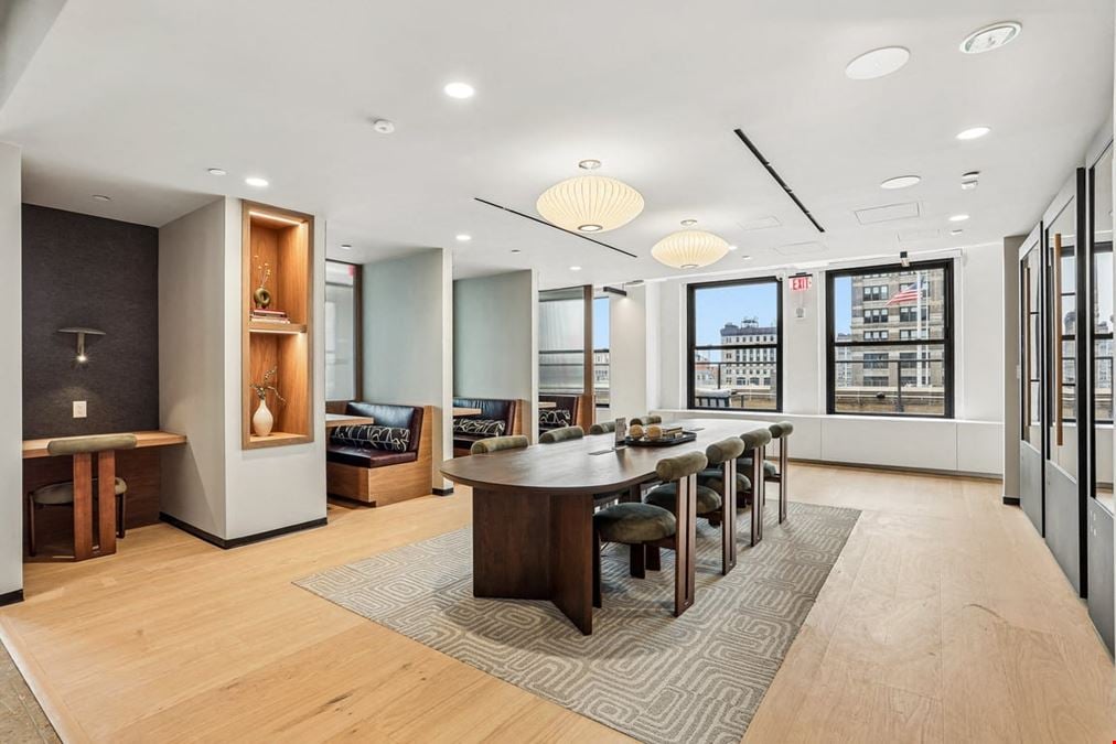 Industrious - 386 Park Ave S