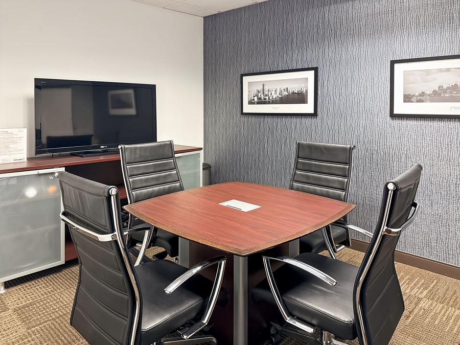 Regus - Redwood City - Twin Dolphin Drive