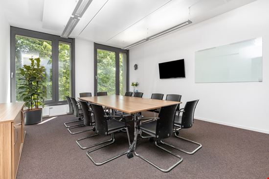 Preview of Theresienhöhe Office space for Rent in München