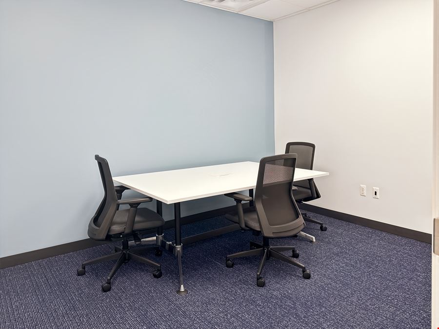 HQ - Novi - Grand River Ave