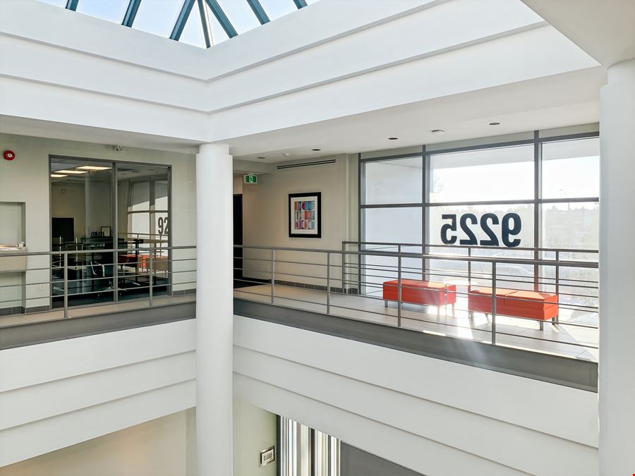 Regus - Richmond Hill