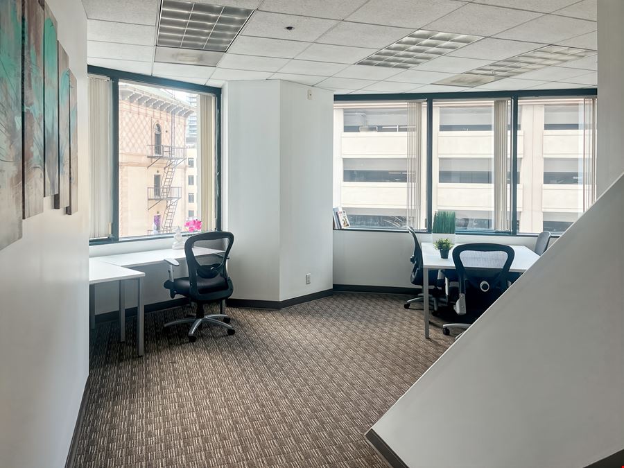 CA, San Diego - Emerald Plaza