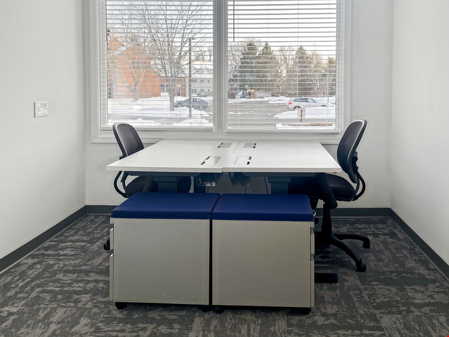 CT, Farmington - Farmington Ave