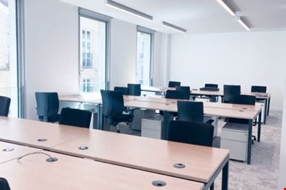 Preview of Hiptown Pyramide Office space for Rent in Paris