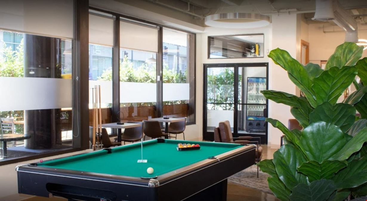 W Suites @ 1001 Wilshire