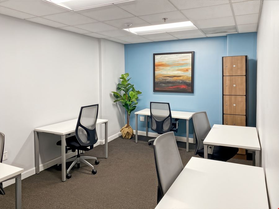 CA, Santa Barbara - Downtown Santa Barbara