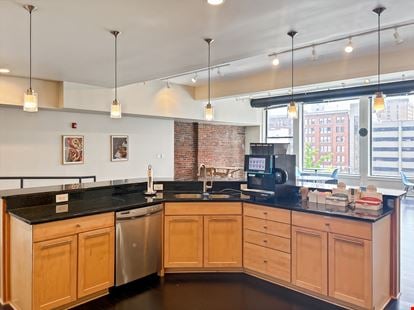 Regus - Indianapolis - E Washington Street