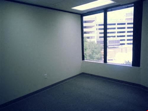 7322-7324 Southwest Freeway