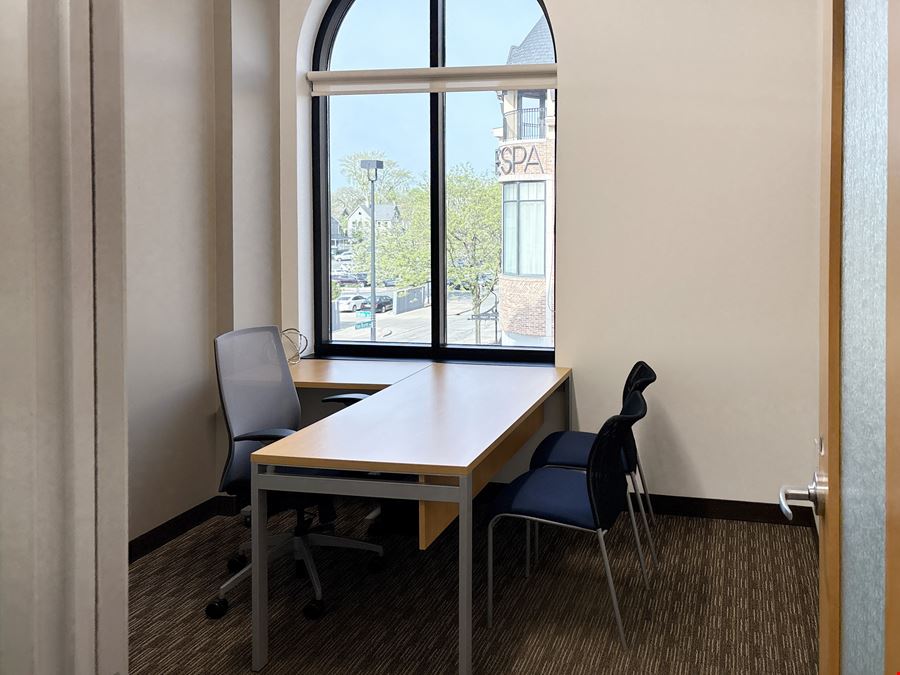 Regus - Naperville - Main Street Promenade