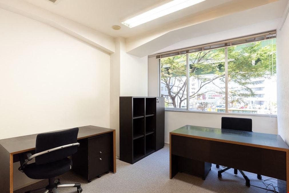 IWG Japan - Regus - Kokusai Center Ekimae