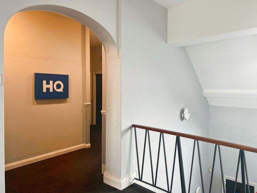 Alwoodley, Nursery Lane