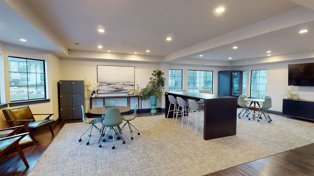 Apt CoWork at Cottonwood Apartments - Open Seating
