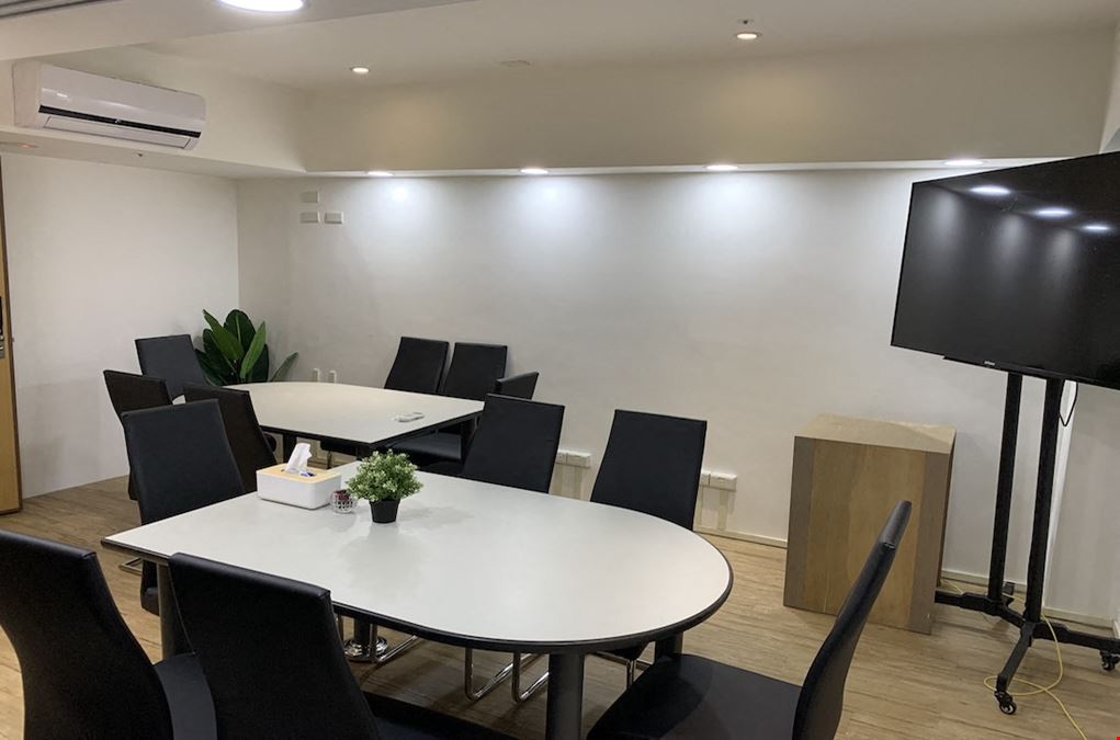 KING SPACE-Main Station Center