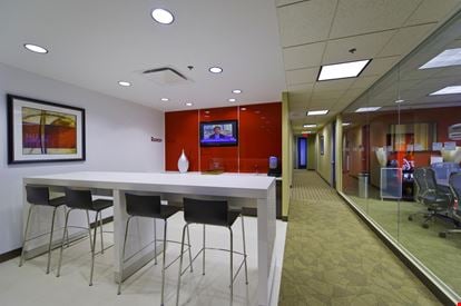 Regus - Des Moines - Hub Tower