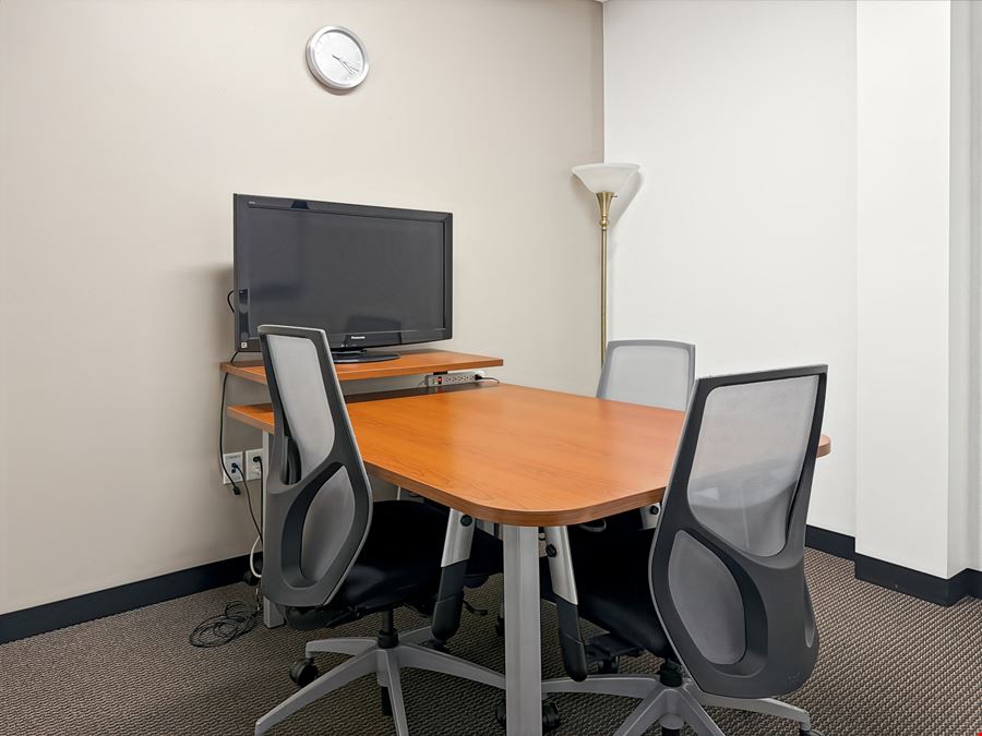 Regus - Phoenix - The Peak