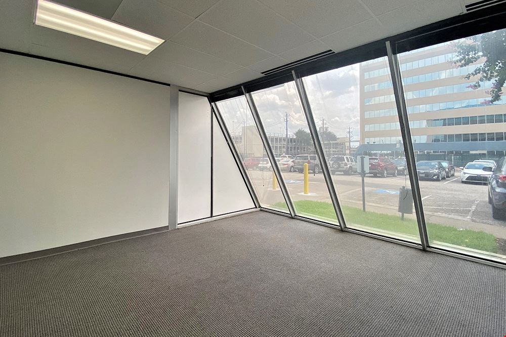 9896 Bissonnet Street